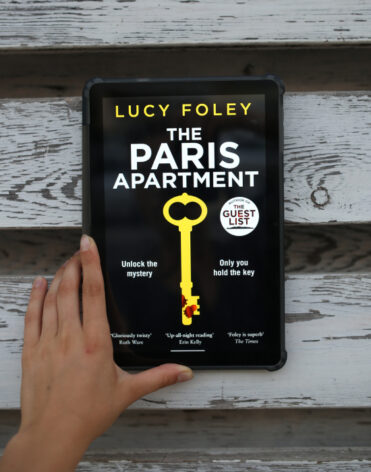 The Paris Apartment, Lucy Foley - Buchrezension